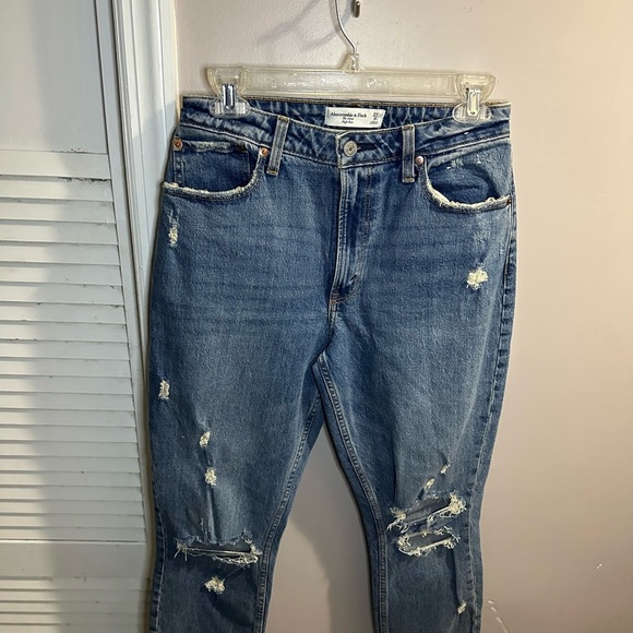 abercombie and fitch Women's Distressed Blue Jeans SIZE 27 NWOT - Picture 5 of 5